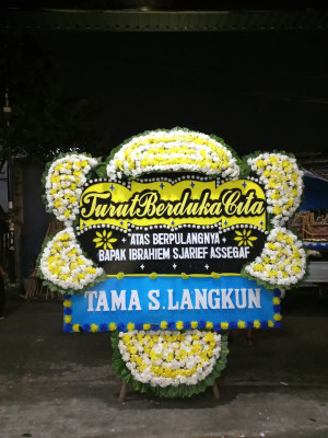 Papan Bunga Duka di Siding